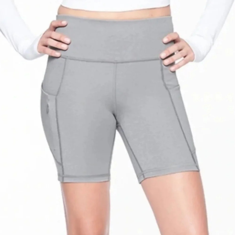 *NWOT* Athleta All in 7" Biker Shorts